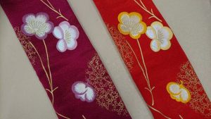 金糸を織り込んだ生地に可愛いらしい日本の梅を刺繍した👘🍀古典柄にもモダン柄にもぴったりの逸品 - 茨城県日立市の振袖店・カメブ呉服店